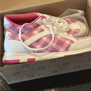 Women’s size 10 bowling shoes